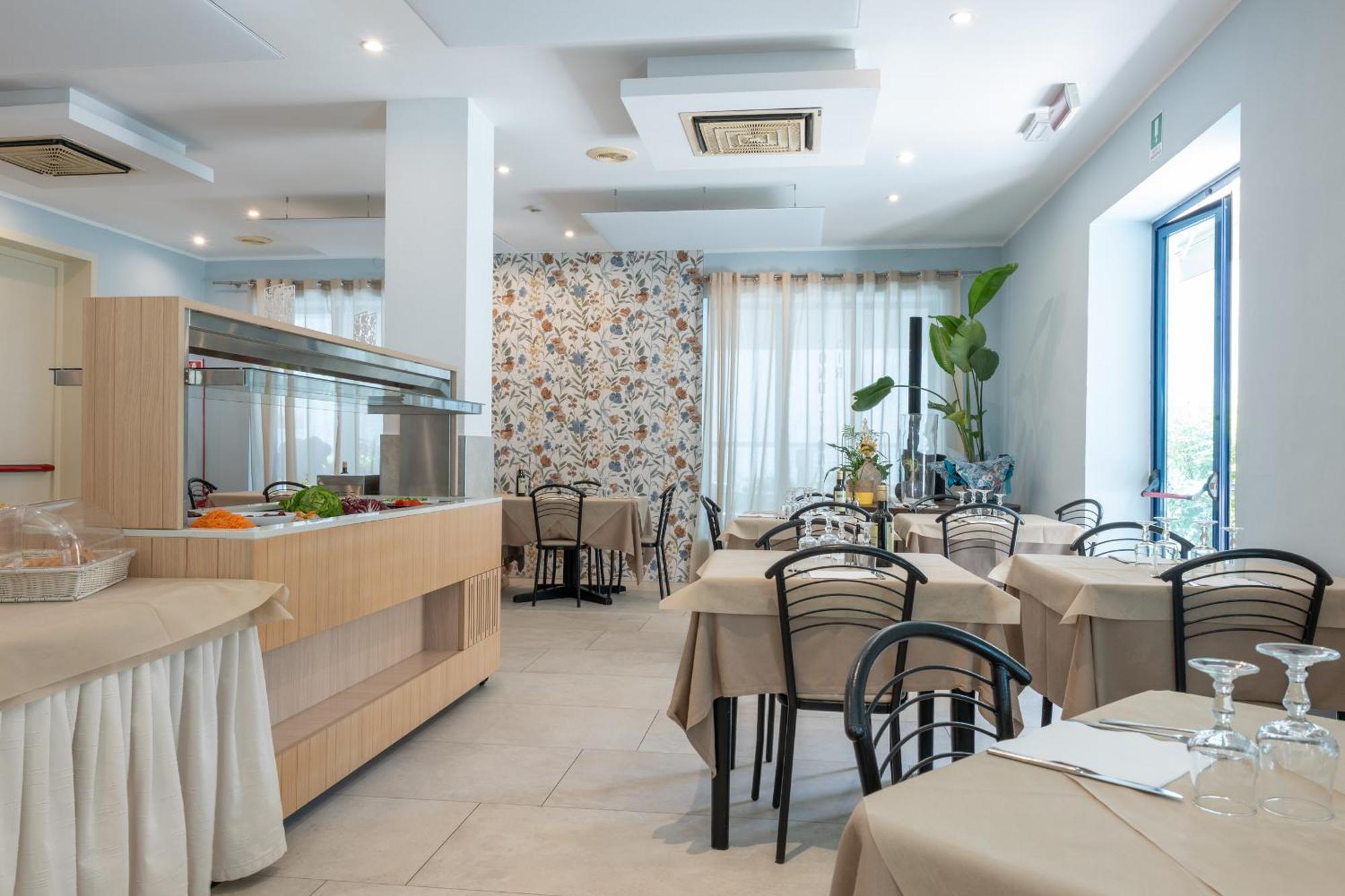 Hotel Thea Bellaria-Igea Marina Exterior foto